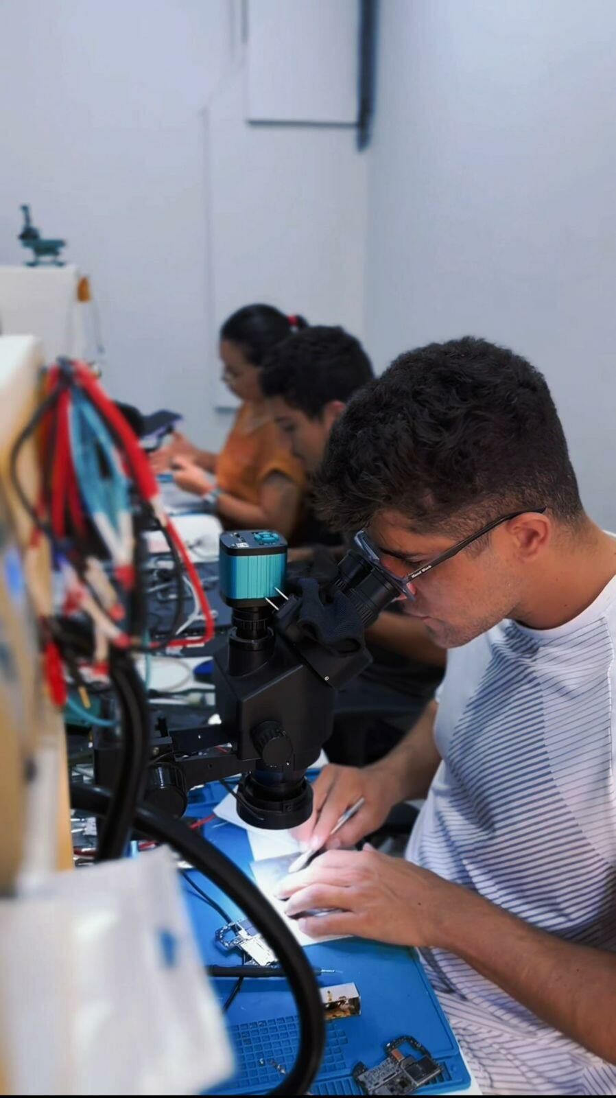 Imagem de compartilhamento para o artigo StoreHouse de Costa Rica é referência em assistência técnica de celulares com equipe com mais de 6 anos de experiência no mercado da MS Todo dia